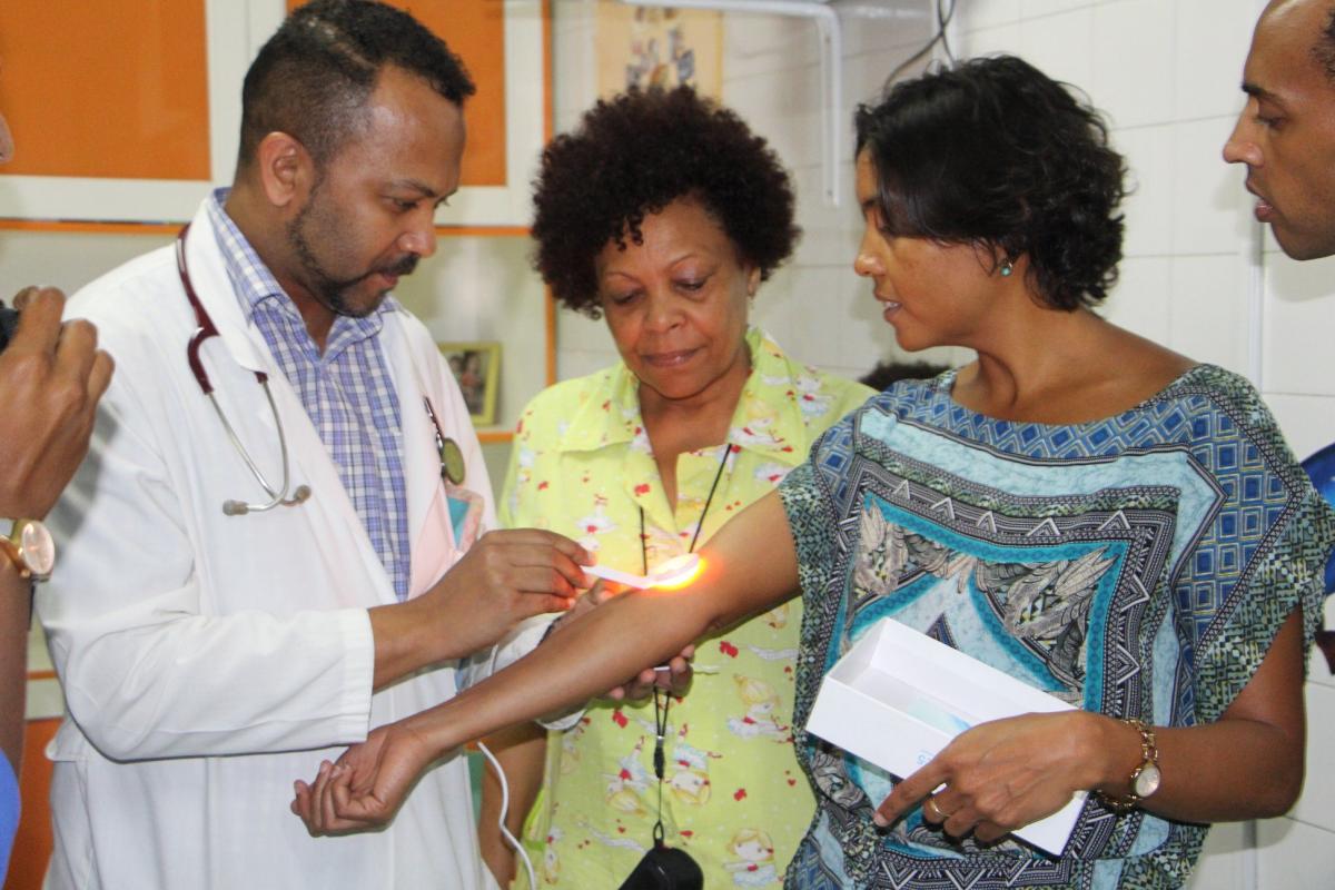 Detetor Veias nas Pediatrias de Cabo Verde no HBS